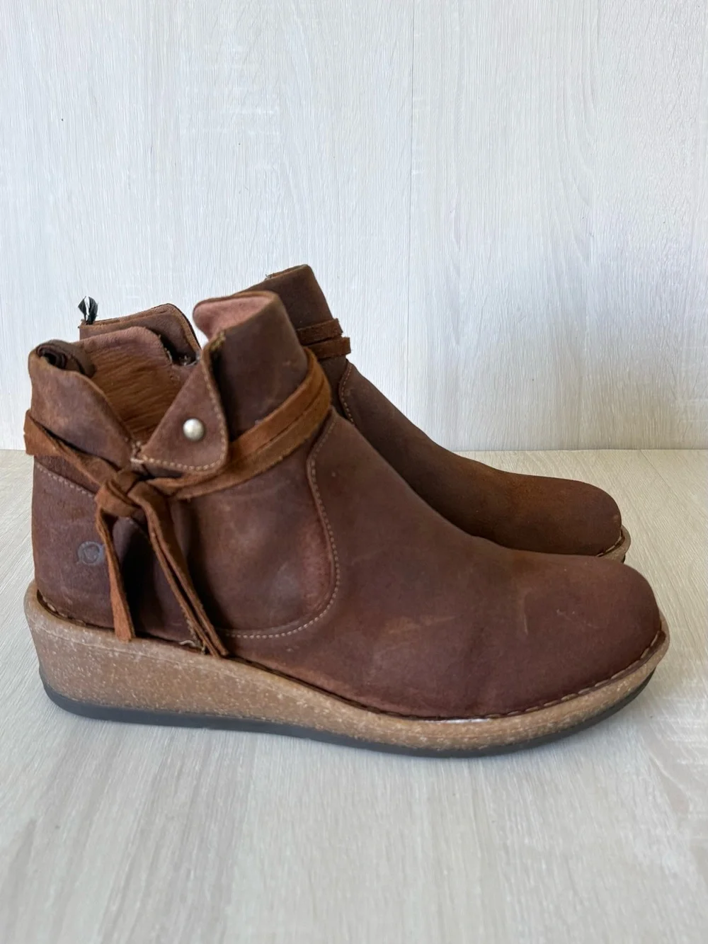 Born Brown Leather Ankle Boots Women’s Wedge Wrap Tie Boho Western Booties